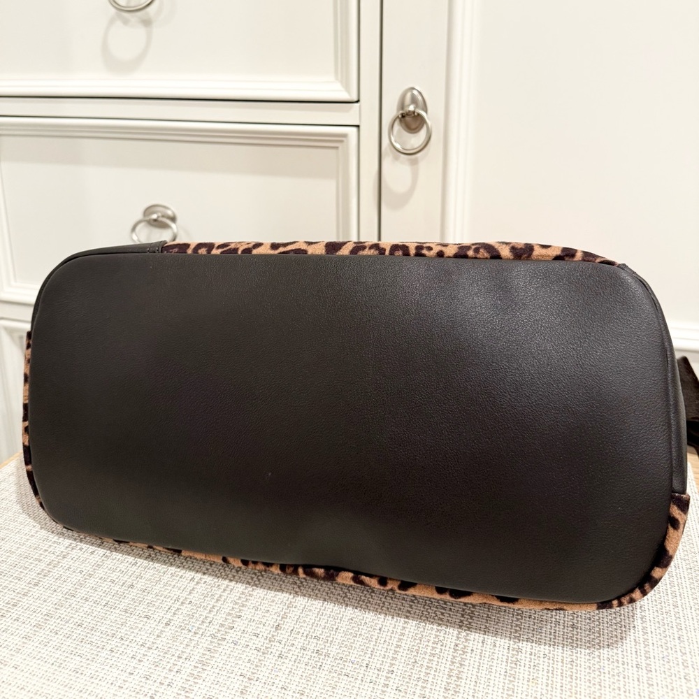 👑🤎 Juicy Couture Juicy for All Velour Leopard Print Tote Bag & Wristlet Set - Picture 8 of 17